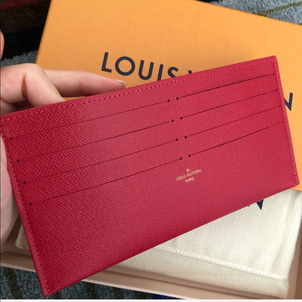 Authentic Louis Vuilton flat pocket.